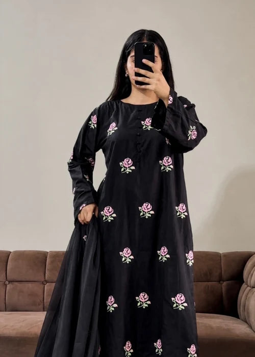HANILA  Embroidered 3PC Suit